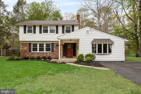 6 ONIONTOWN RD, Medford, NJ 08055