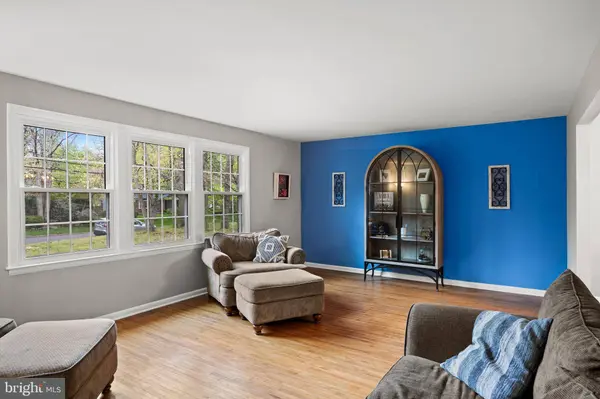 6 ONIONTOWN RD, Medford, NJ 08055