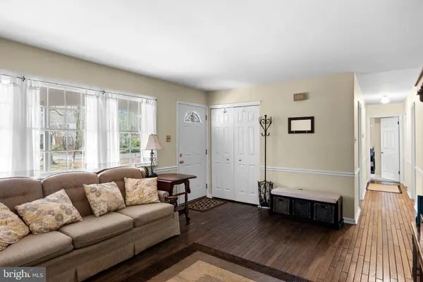 10 NORMANDY RD, Marlton, NJ 08053