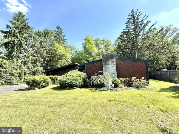 9 S LAKESIDE DR W, Medford, NJ 08055