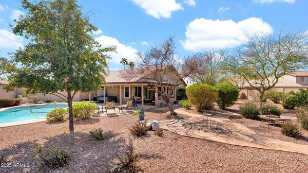 8402 W SHAW BUTTE Drive, Peoria, AZ 85345