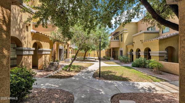 1702 E BELL Road #113, Phoenix, AZ 85022