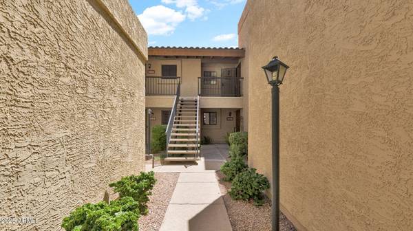 8301 N 21ST Drive #F102, Phoenix, AZ 85021