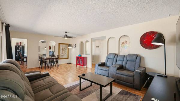 9801 N 101ST Avenue, Sun City, AZ 85351