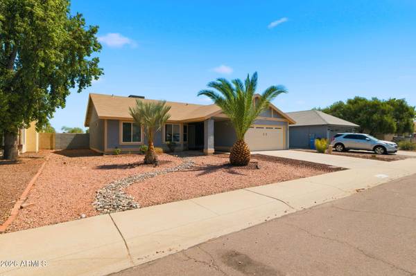 902 W SEQUOIA Drive, Phoenix, AZ 85027