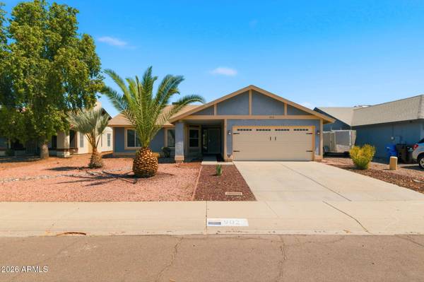 902 W SEQUOIA Drive, Phoenix, AZ 85027