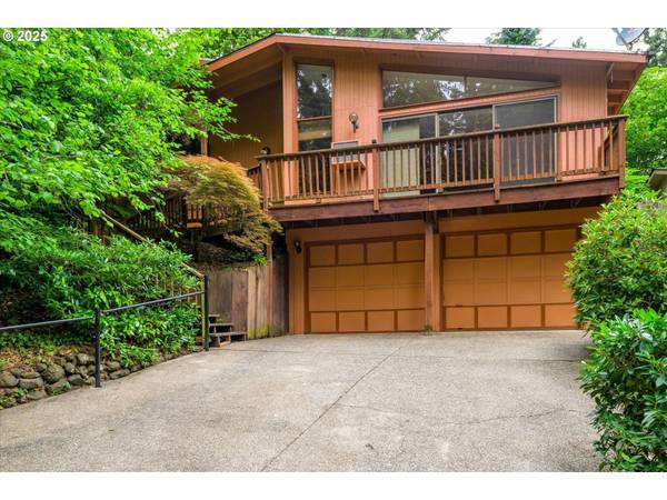 761 FOOTHILL DR, Eugene, OR 97405