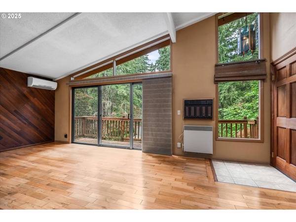 761 FOOTHILL DR, Eugene, OR 97405