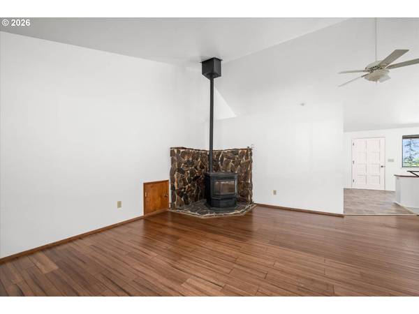 1783 GRAHAM DR, Eugene, OR 97405
