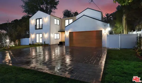 5266 Vanalden Ave, Tarzana, CA 91356