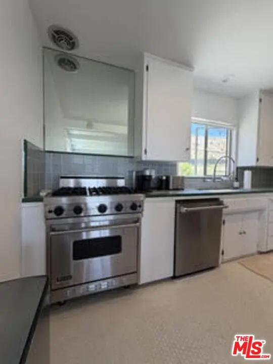 25119 Malibu Rd, Malibu, CA 90265