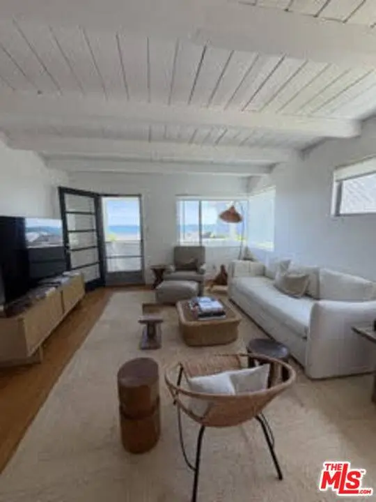 25119 Malibu Rd, Malibu, CA 90265