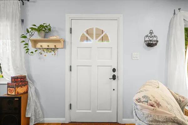 1812 Sicard ST, Marysville, CA 95901