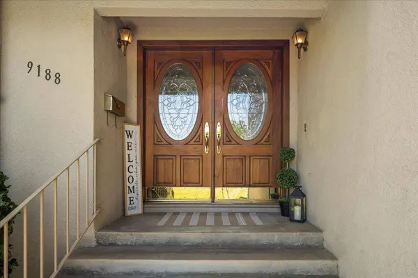 9188 Starina WAY, Sacramento, CA 95826