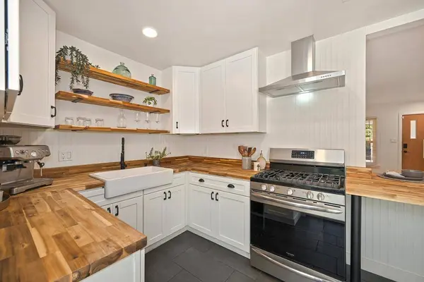 605 Westacre RD, West Sacramento, CA 95691