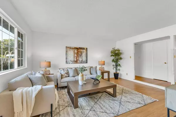 5808 Fernbrook CT, Carmichael, CA 95608