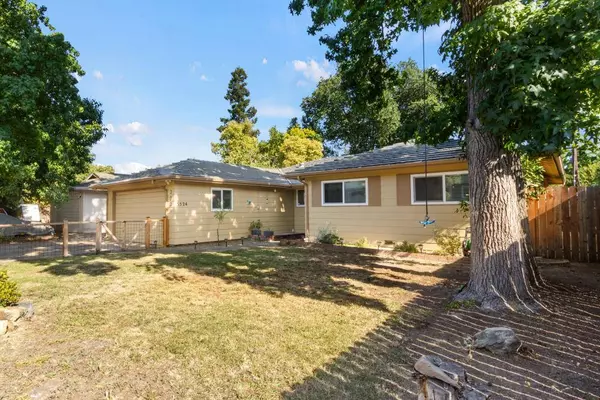 3524 Pope AVE, Sacramento, CA 95821