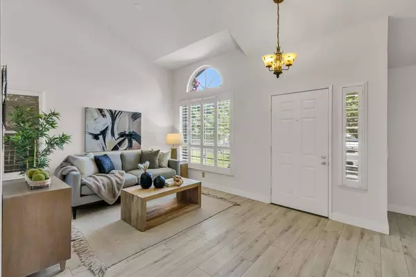 9266 Thoroughbred WAY, Elk Grove, CA 95624