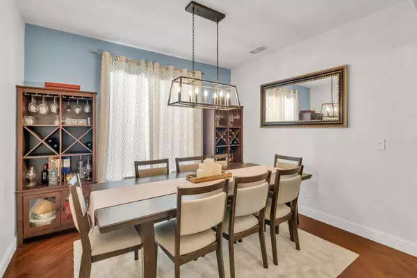 341 Mahonia CIR, Sacramento, CA 95835