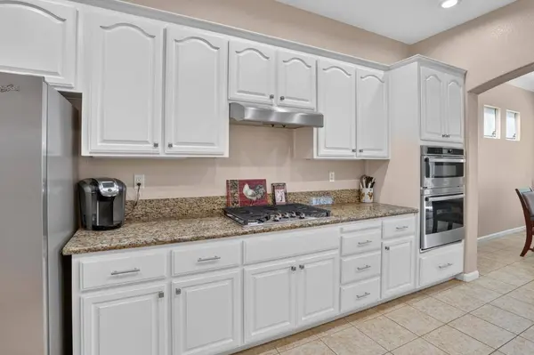 1941 Trinity WAY, West Sacramento, CA 95691