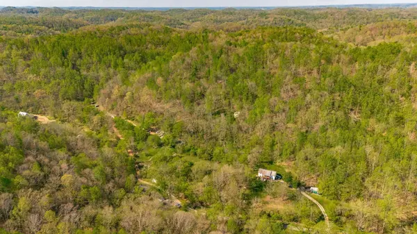 600 Leath Chapel Rd, Bethpage, TN 37022