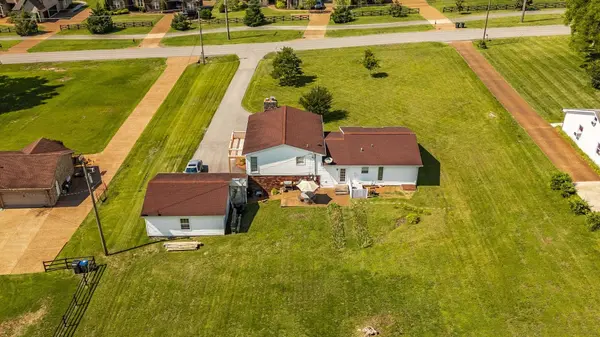 710 Shute Ln, Hendersonville, TN 37075