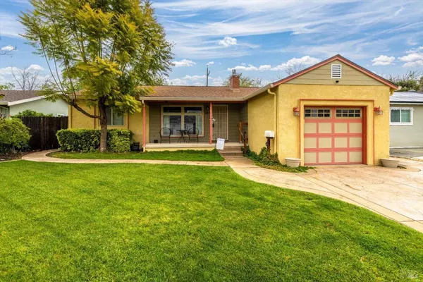 821 Camellia WAY, Vacaville, CA 95688