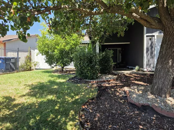 7483 53rd AVE, Sacramento, CA 95828