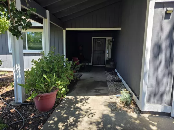 7483 53rd AVE, Sacramento, CA 95828