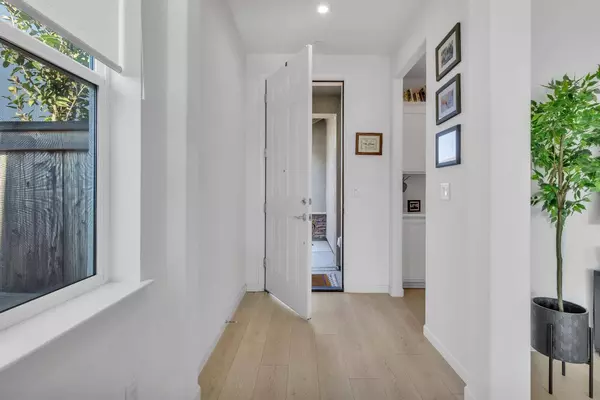 2703 Coronado LN, Lincoln, CA 95648