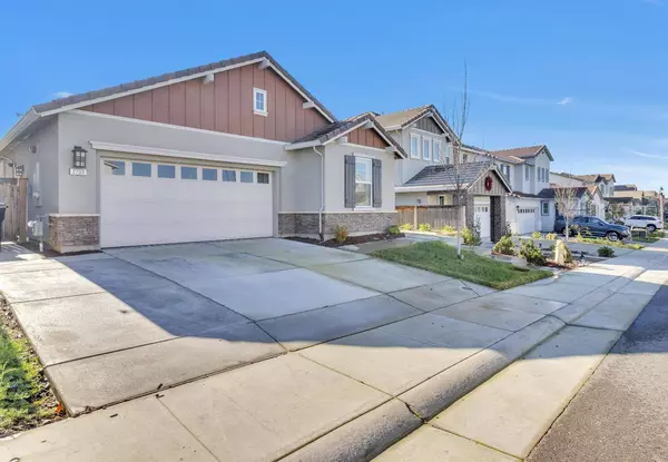 2703 Coronado LN, Lincoln, CA 95648