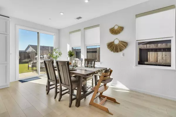 2703 Coronado LN, Lincoln, CA 95648