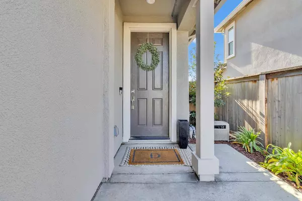 2703 Coronado LN, Lincoln, CA 95648