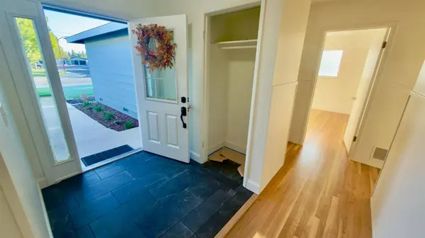 1901 Merritt ST, Turlock, CA 95380
