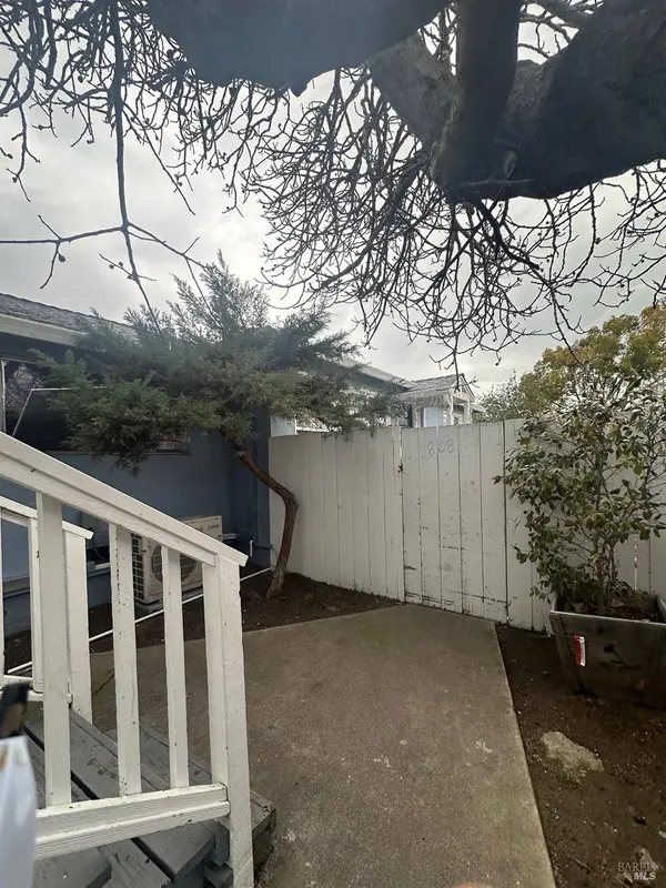 806 W 7th ST, Antioch, CA 94509