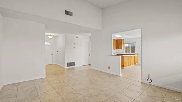 91 Banbury WAY, Benicia, CA 94510