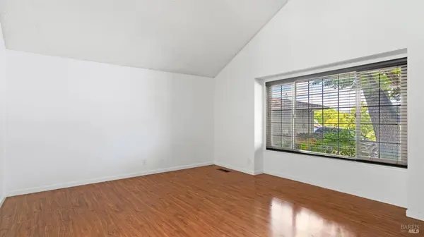 1794 Ellie CT, Benicia, CA 94510