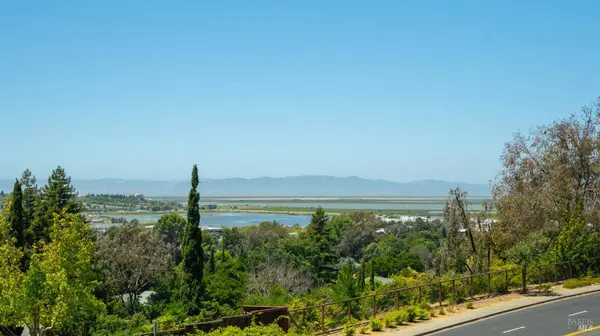 355 Parkview TER, Vallejo, CA 94589