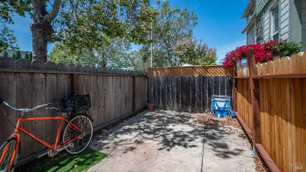 3229 Elm ST, Oakland, CA 94609