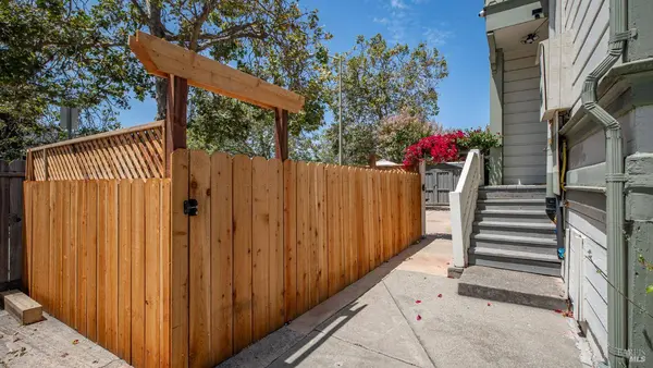 3229 Elm ST, Oakland, CA 94609