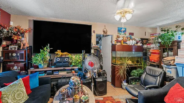 408 Alameda ST, Vallejo, CA 94590