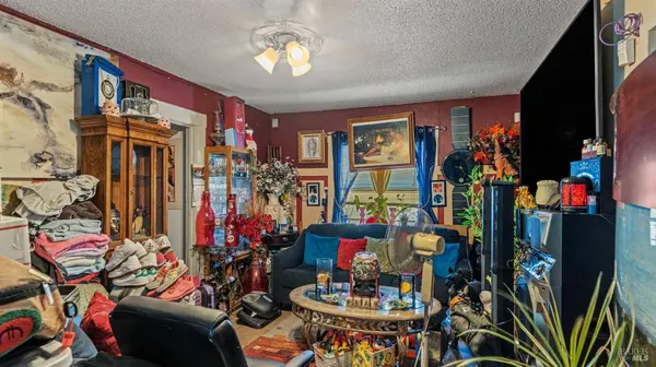 408 Alameda ST, Vallejo, CA 94590