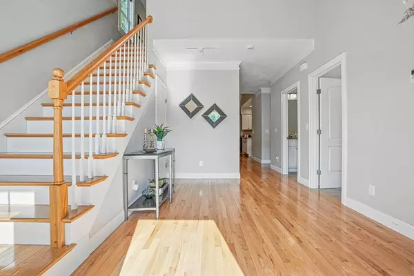 83 Partridge Hill Rd, Sutton, MA 01590