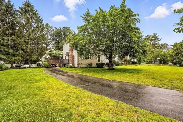 10 Captain Eager Dr, Northborough, MA 01532