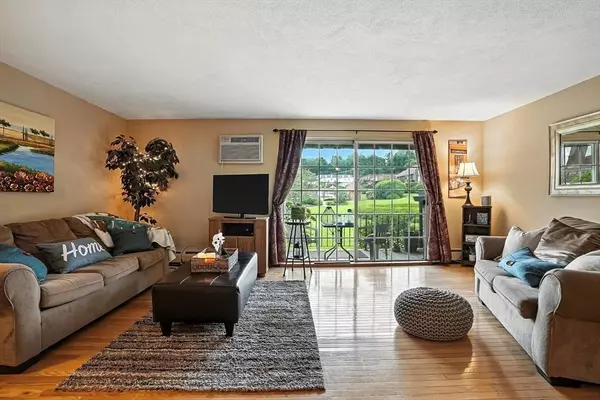 18 Williamsburg Ct #12, Shrewsbury, MA 01545