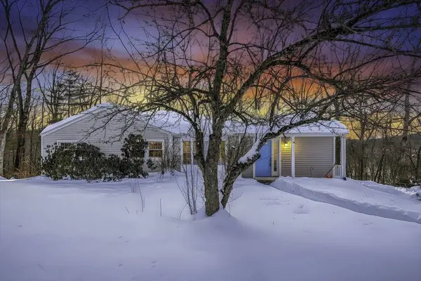 37 Oneil Dr, Westborough, MA 01581