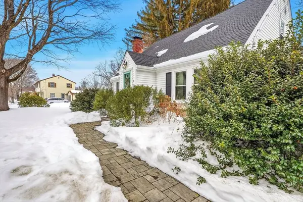 17 Walker St, Westborough, MA 01581