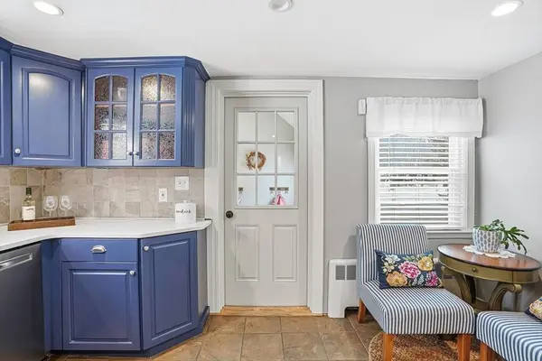 17 Walker St, Westborough, MA 01581