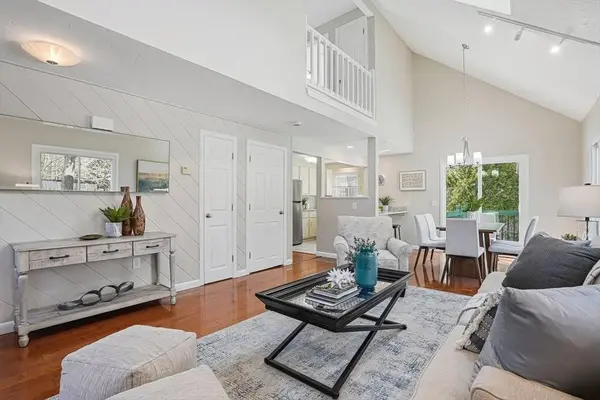 5 Victory Ln, Hopkinton, MA 01748