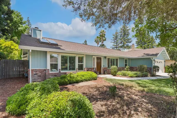 101 Canyon Rim DR, Folsom, CA 95630